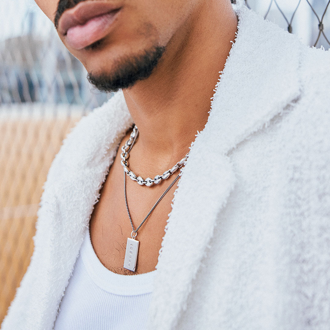 Why Men’s Jewellery in India Needed a Design Reset